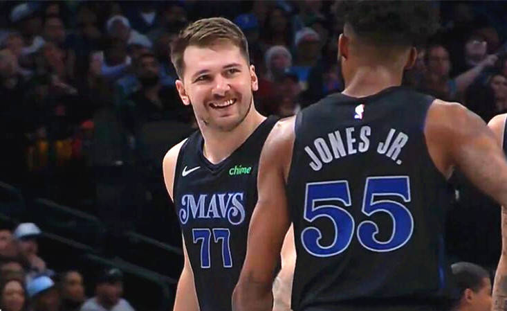 懂球帝2025年11月MVP候选出炉：姆巴佩、哈兰德领衔，莱万在列（懂球帝发布2025年11月MVP候选名单：姆巴佩、哈兰德领跑，莱万上榜）