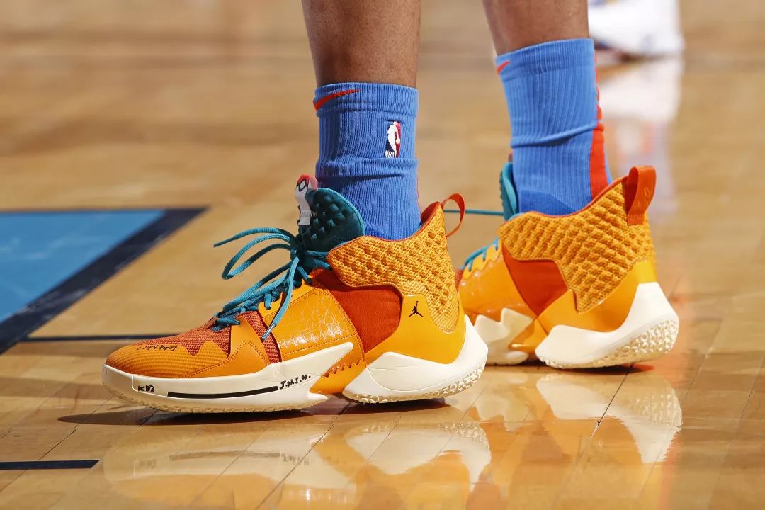 德转更新后英超U21球员身价TOP10：埃斯特旺8000万欧元第1（德转最新榜：英超U21身价前十出炉，埃斯特旺以8000万欧居首）