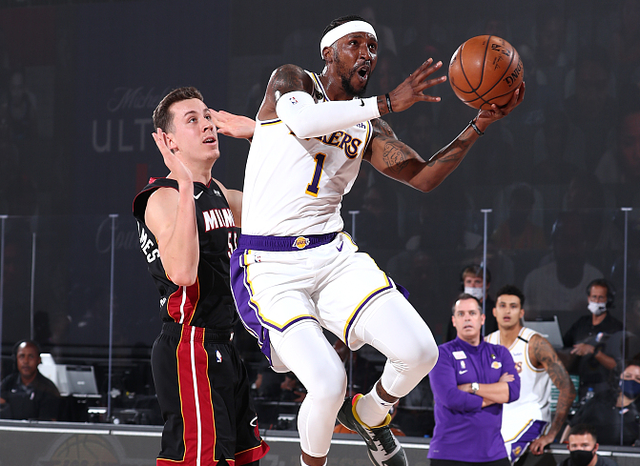 足球报：梅州客家经济困难无法妥善解决，也没总经理主持局面（足球报：梅州客家财务困境未能有效化解，总经理缺位无人主事）