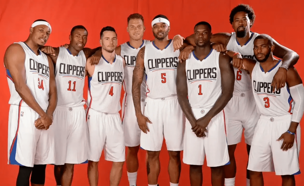 梅西天生内向！但因为足球、变成一个会主动演讲的领袖！（天性内向的梅西，被足球锻造成敢于发声的领袖）